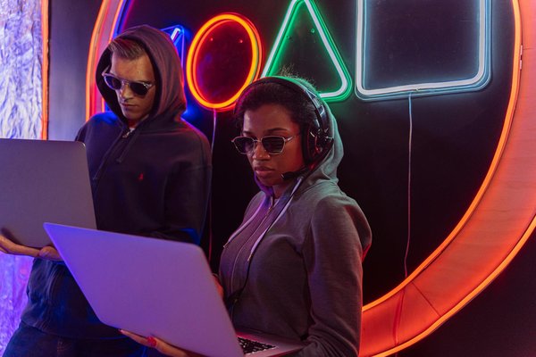 Comment configurer un serveur de messagerie avec Postfix pour une petite entreprise?